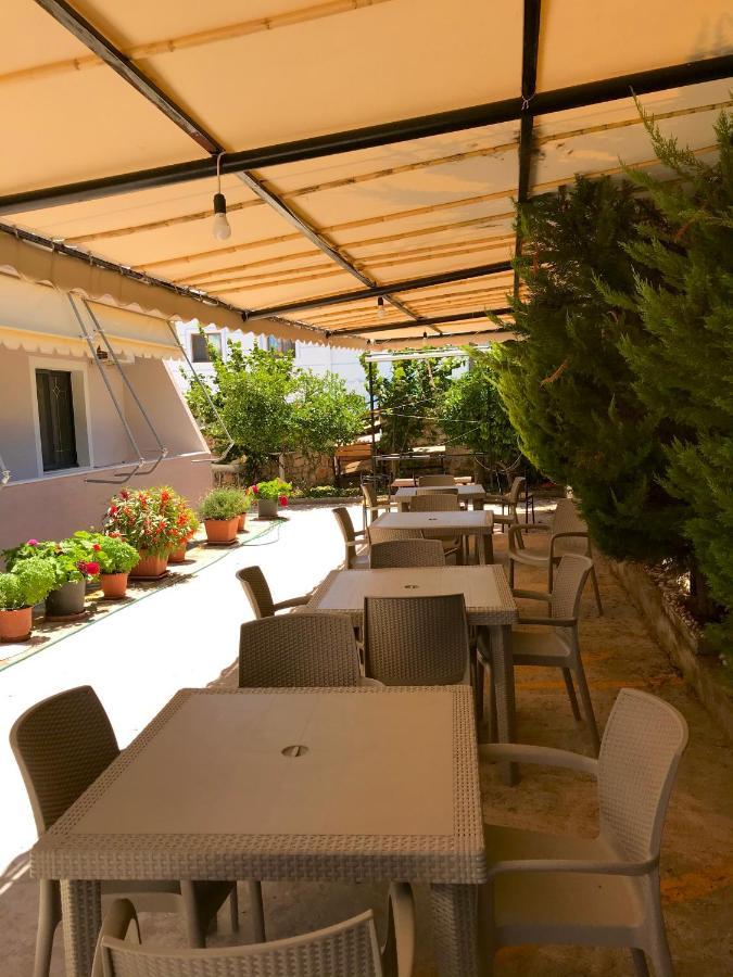 Apartments Villa Dovinefa كساميل المظهر الخارجي الصورة