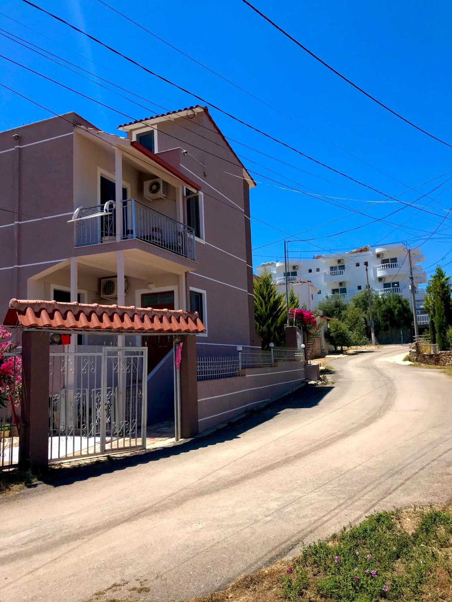 Apartments Villa Dovinefa كساميل المظهر الخارجي الصورة