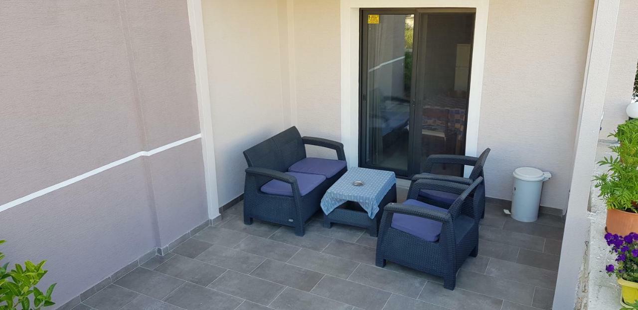 Apartments Villa Dovinefa كساميل المظهر الخارجي الصورة